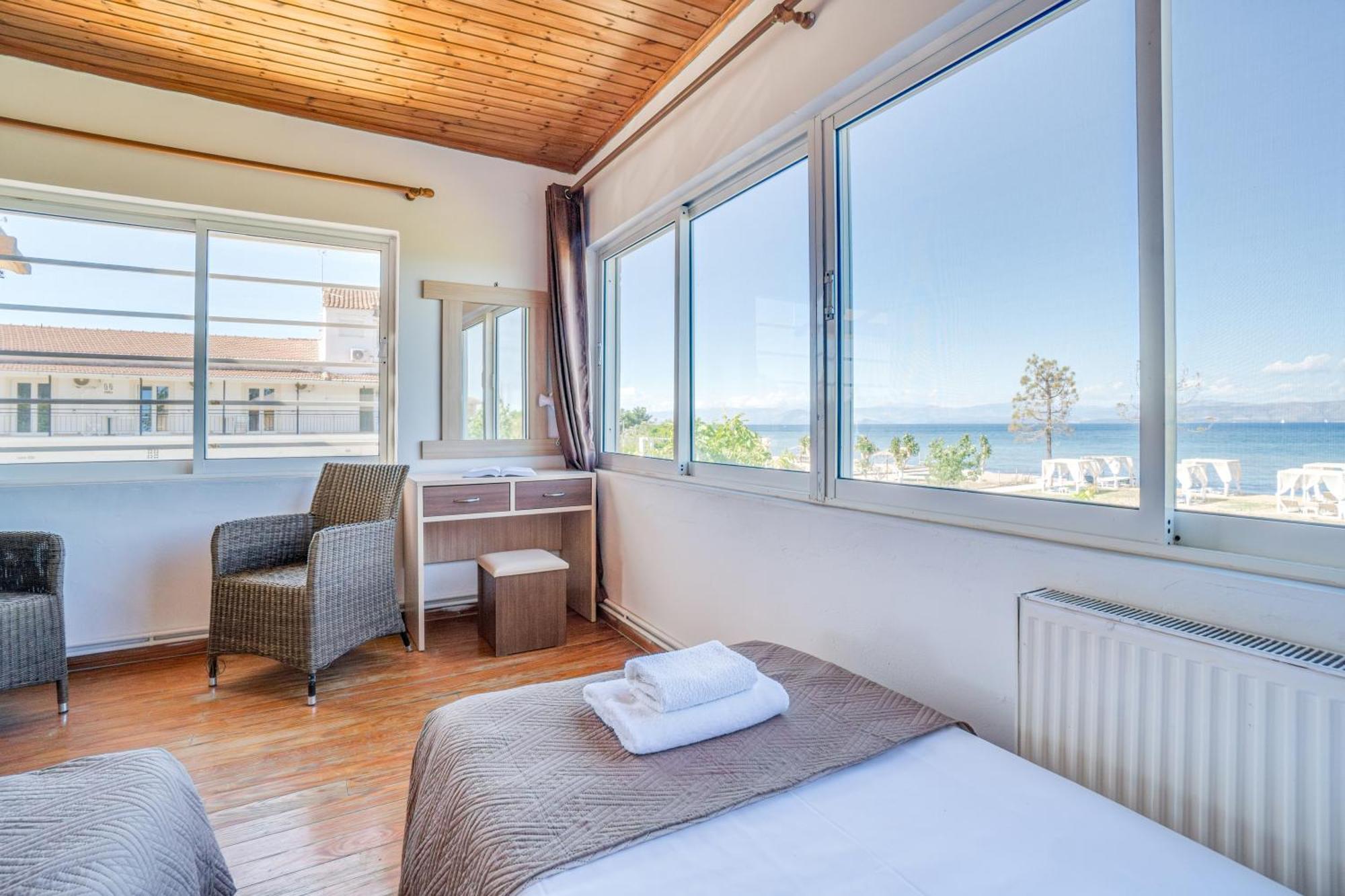 Sandy Beach Houses - Sea View Kávos Eksteriør bilde